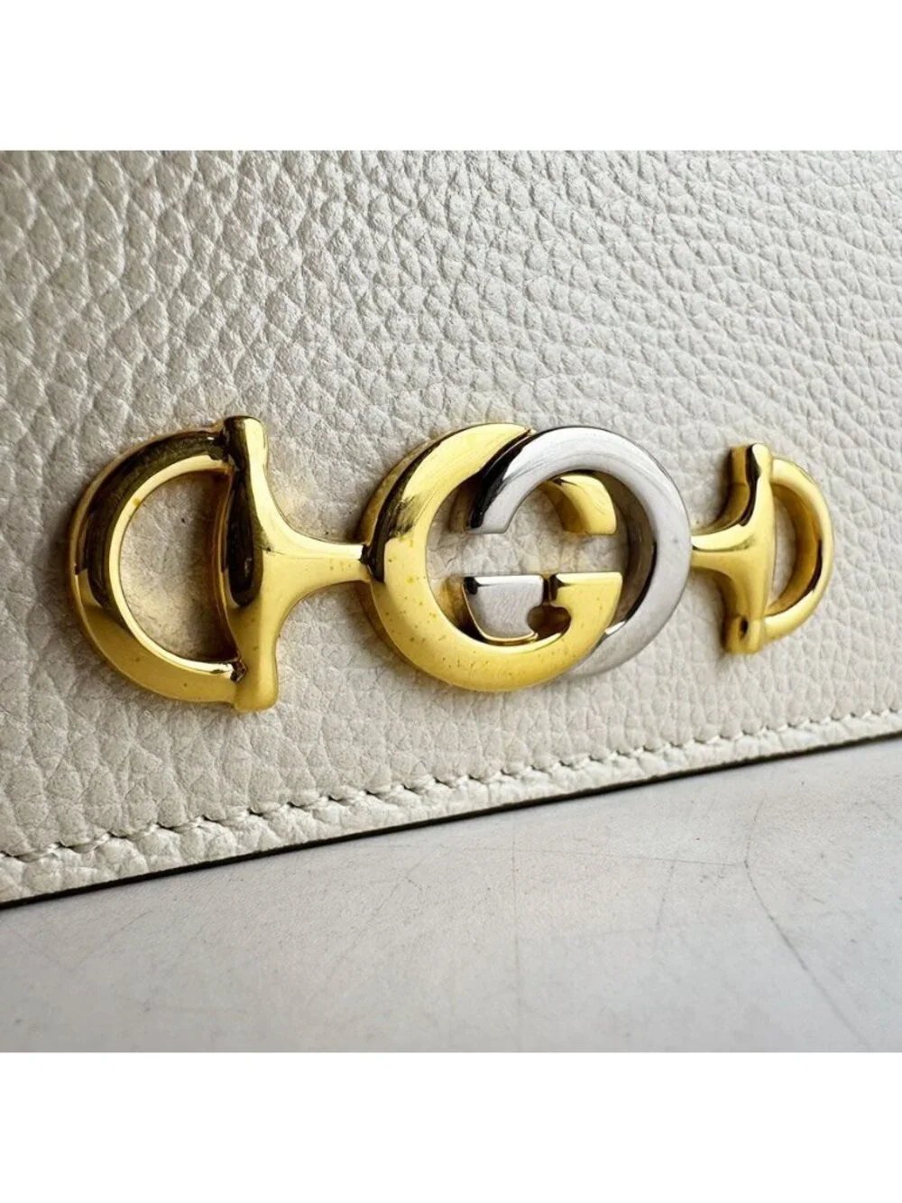 Gucci Bifold Wallet Ivory - Picture 11 of 13
